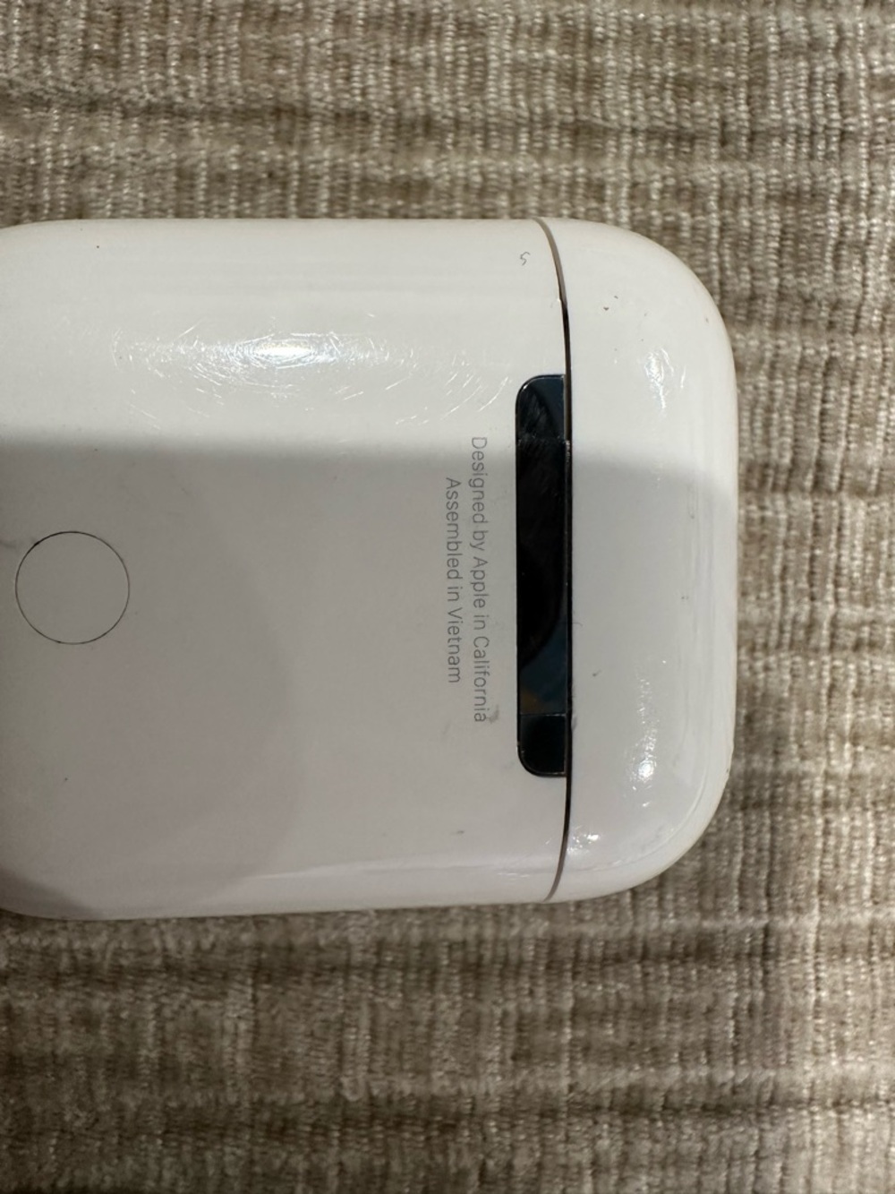 AirPods - Picture 5 of 6